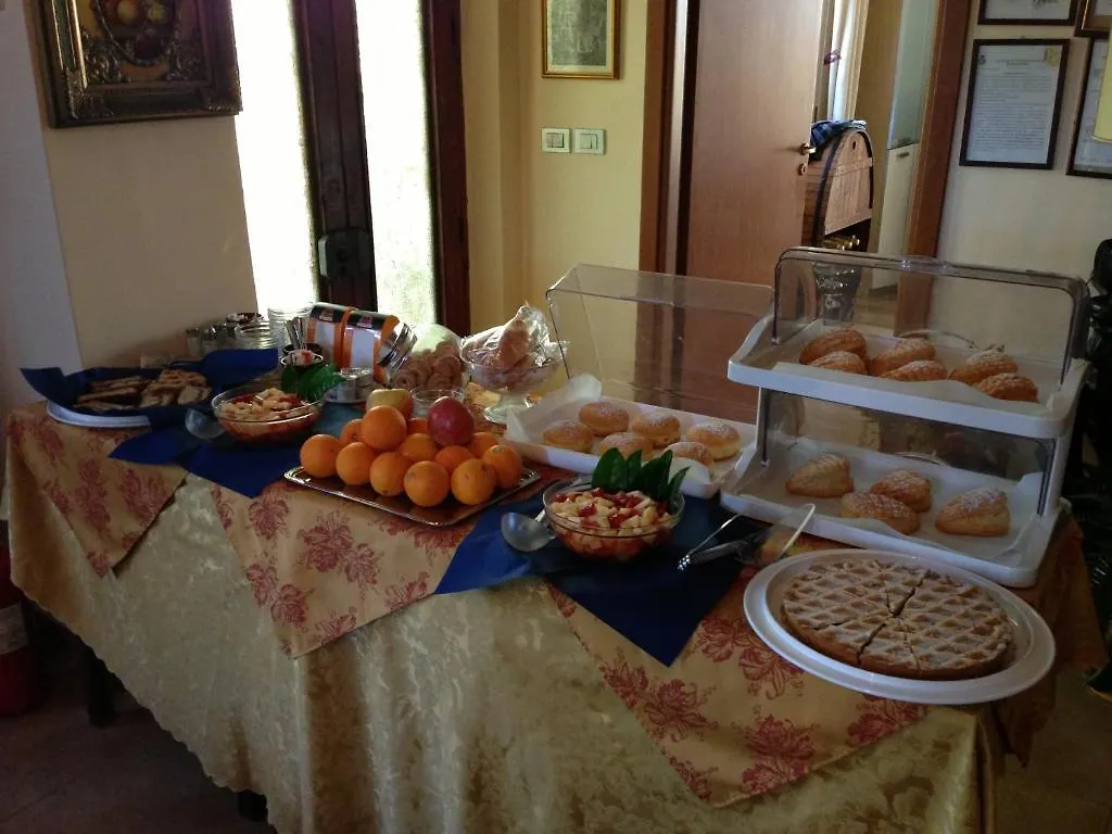 Villa Santantonio Giardini Naxos 3*,