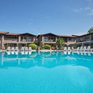 Aparthotel Villaggio Turistico Lugana Marina ***